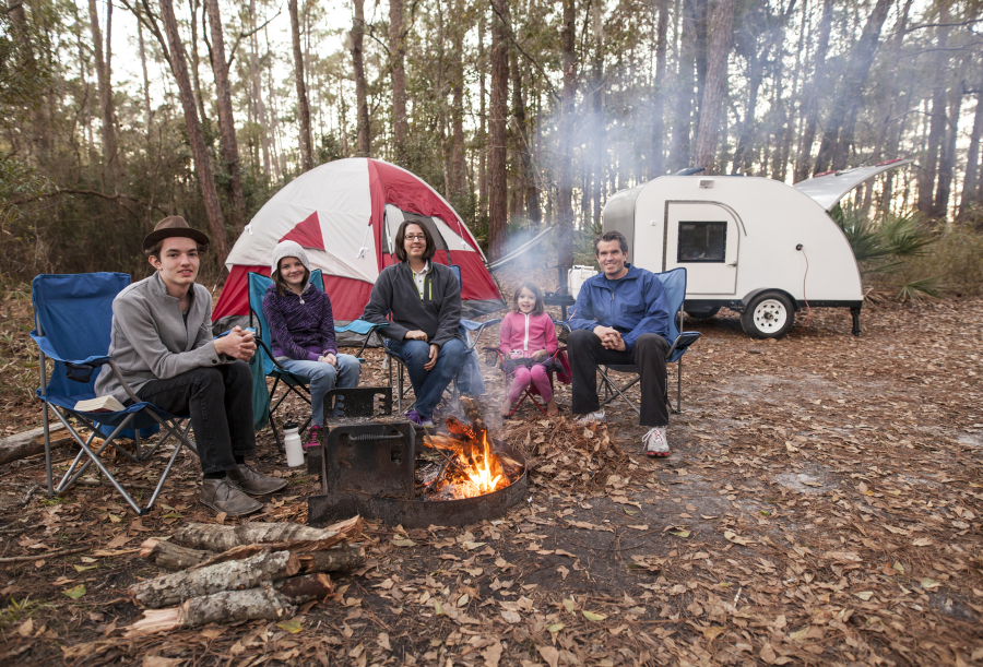 famille aire camping car Grau du Roi