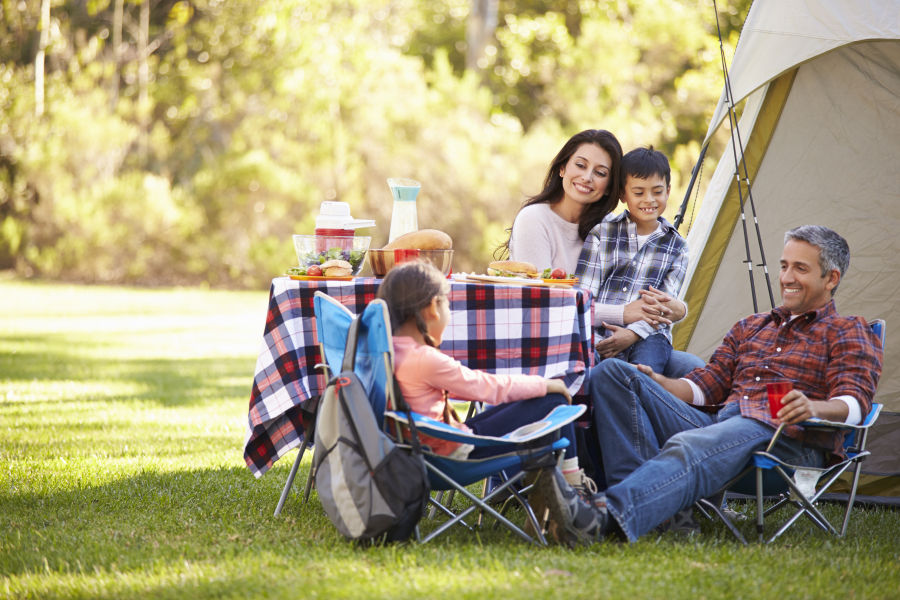 famille en camping Fontainebleau
